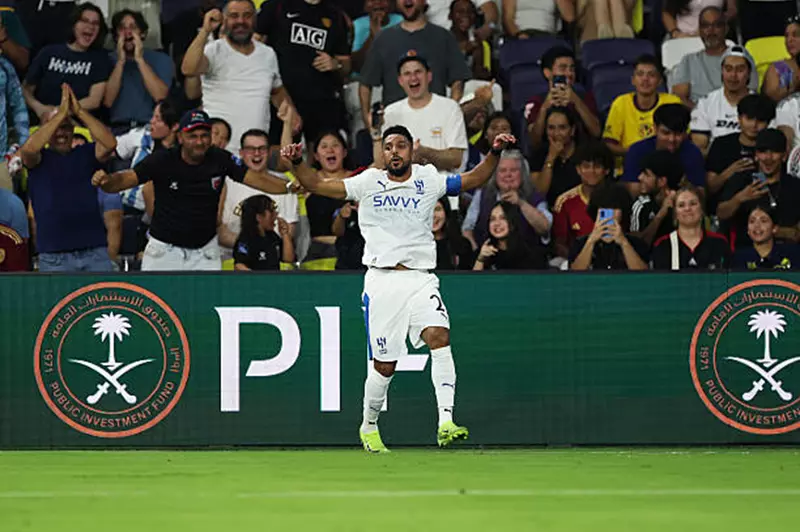 الهلال يفحص سالم الدوسري طبيا قبل مواجهة الأخدود الهلال يفحص سالم الدوسري طبيا قبل مواجهة الأخدود
