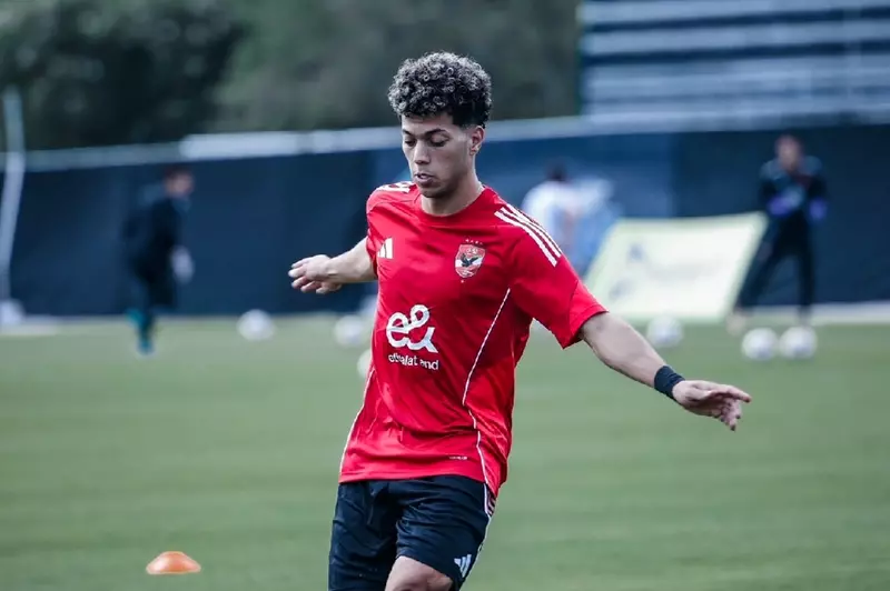 طبيب الأهلي يكشف تطورات حالة إمام عاشور طبيب الأهلي يكشف تطورات حالة إمام عاشور